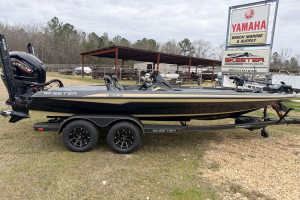 New 2026 Skeeter ZXE Black and Dessert Sand