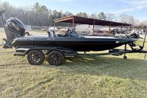 Used 2024 Skeeter FXR 20 Black with Green pinstripes 