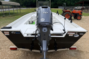 Used 2024 G3 Bay 17 Aluminum Center Console Charcoal Gray/ White
