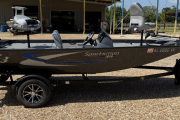 Used 2021 G3 1610 Sportsman Aluminum Bass Boat Gray with Blue Stripe