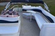 Used 2008 Bennington 22FSi Pontoon boat 2 log