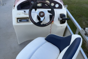 Used 2008 Bennington 22FSi Pontoon boat 2 log